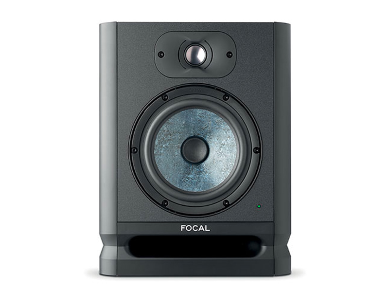 Focal Alpha 50 Evo Monitor de estúdio de 5" Cone de fibra de ardósia Freq. 45Hz - 22kHz Potência 85W Entradas TRS, XLR, RCA SPL Max 101dB