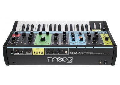 Grandmother is a semi-​modular analog synthesizer with a built-in arpeggiator, sequencer and spring reverb 32-Key Fatar