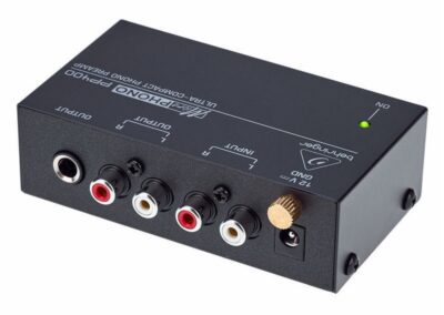 The ultra-compact Behringer PP400 stereo RCA Inputs and Outputs, as well as a ¼ " TRS Output jack. Incredible low-noise operation