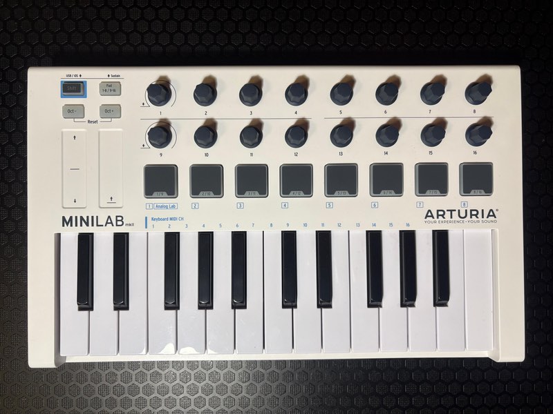 Arturia Minilab mk2 Usado